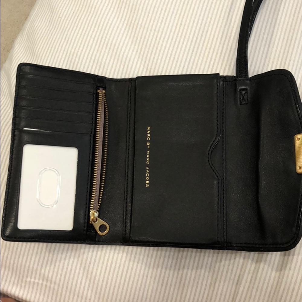 Marc Jacobs wristlet - Picture 2 of 2